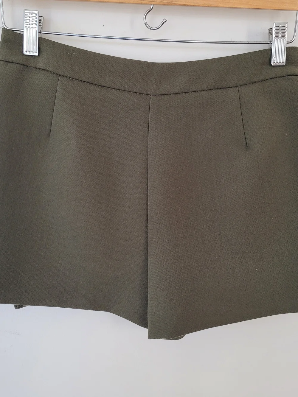 Zara Olive Mini Skort with Flap Pocket & Side Buckle